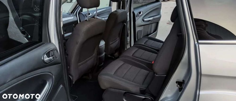 Ford S-Max 2.2 TDCi DPF Titanium - 15