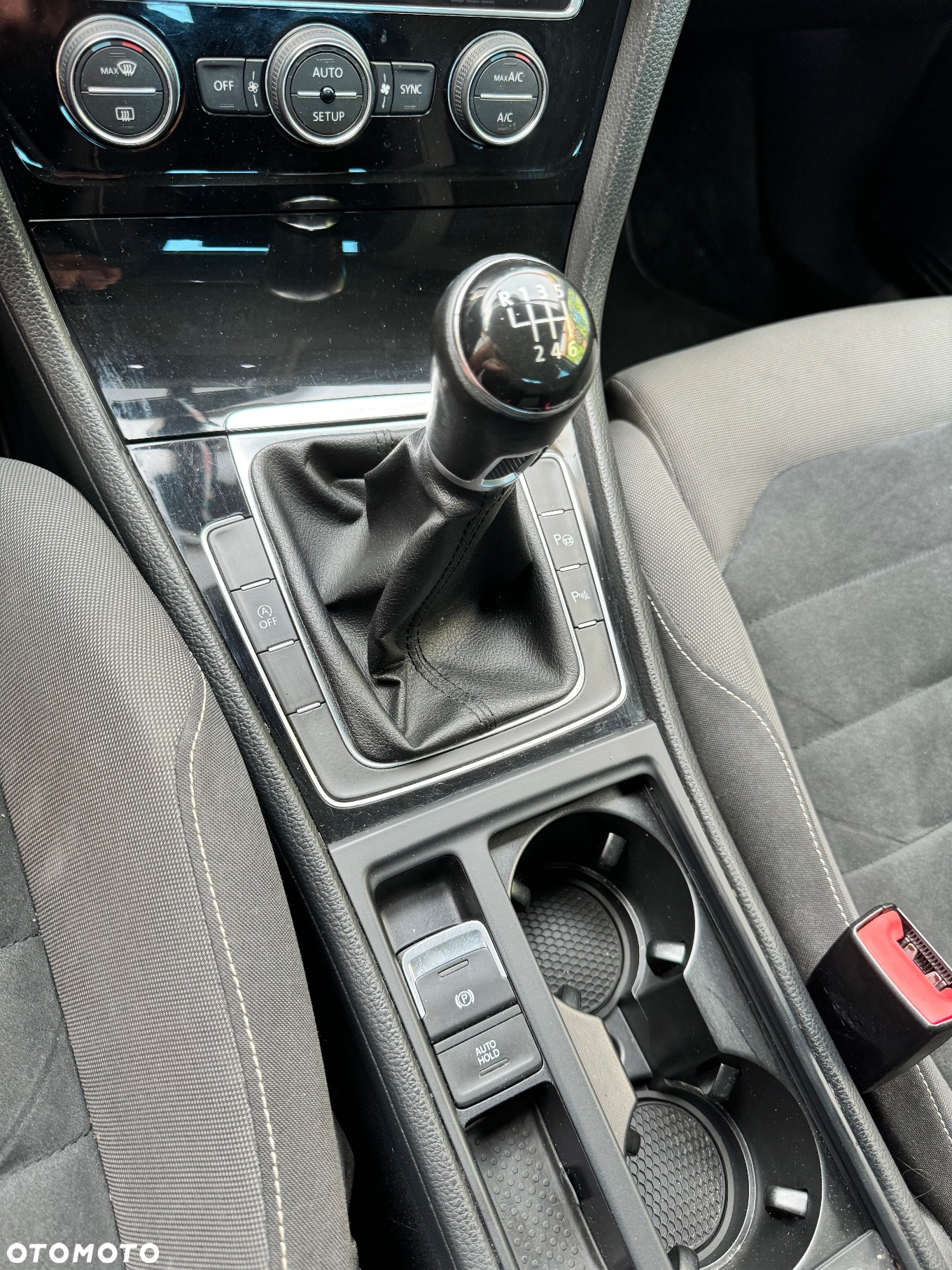 Volkswagen Golf VII 1.4 TSI BMT Highline - 13