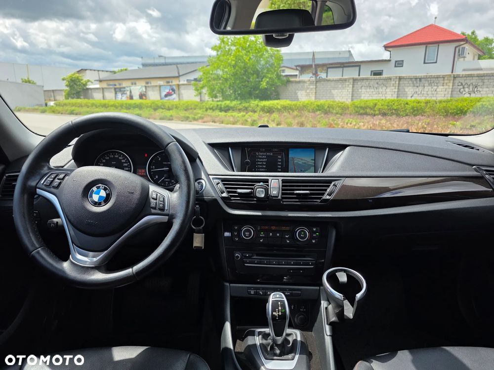 BMW X1 xDrive25d xLine - 12