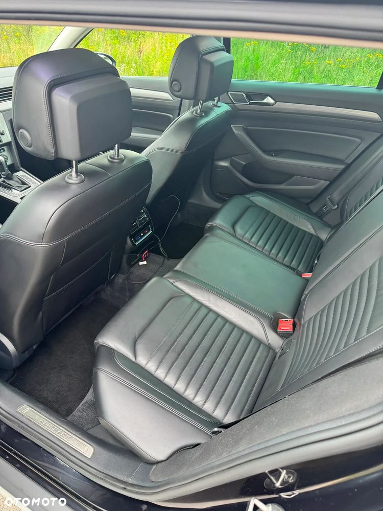Volkswagen Passat Alltrack - 13