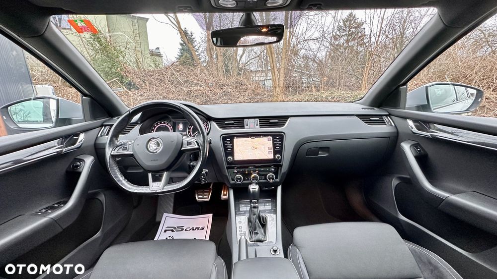 Skoda Octavia 2.0 TDI DSG RS - 20