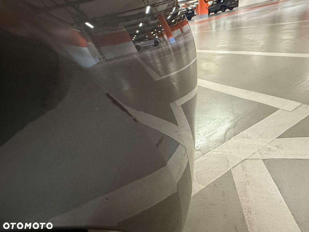 BMW Seria 3 330i Sport Line - 36