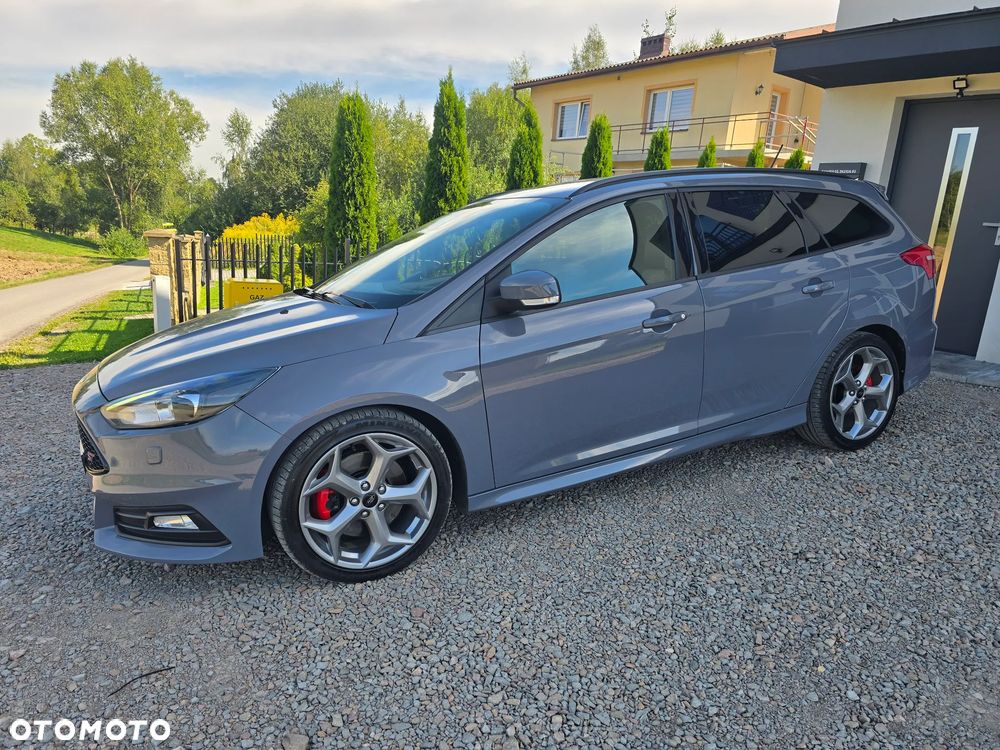 Ford Focus - 2