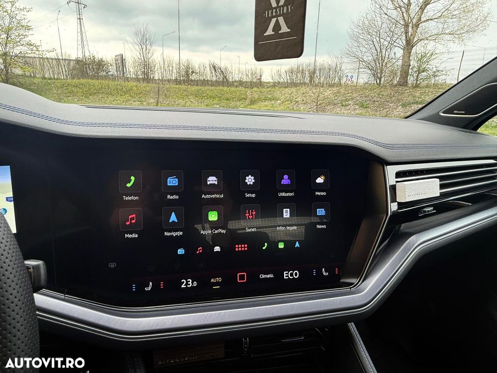 Volkswagen Touareg - 27