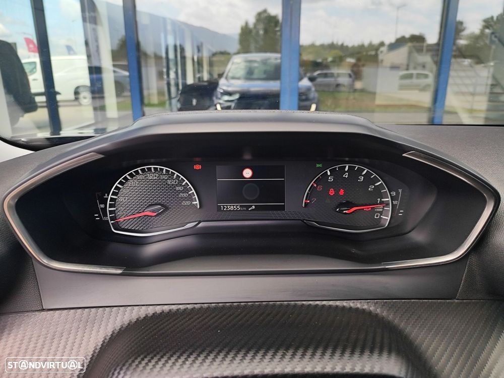 Peugeot 2008 1.2 PureTech Active Pack - 18