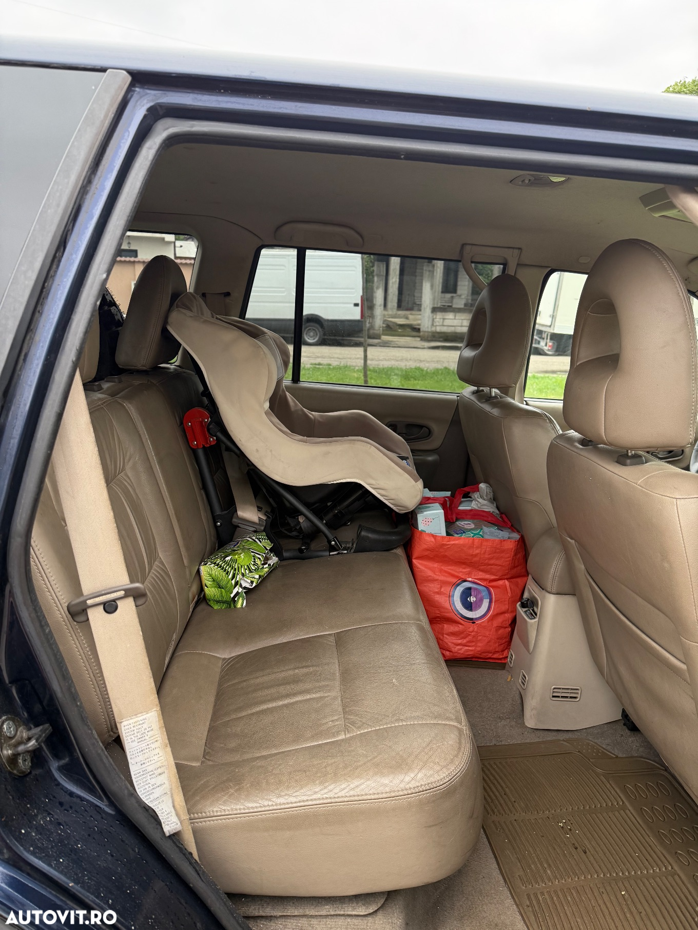 Mitsubishi Pajero Sport 2.5 TD Intense - 17