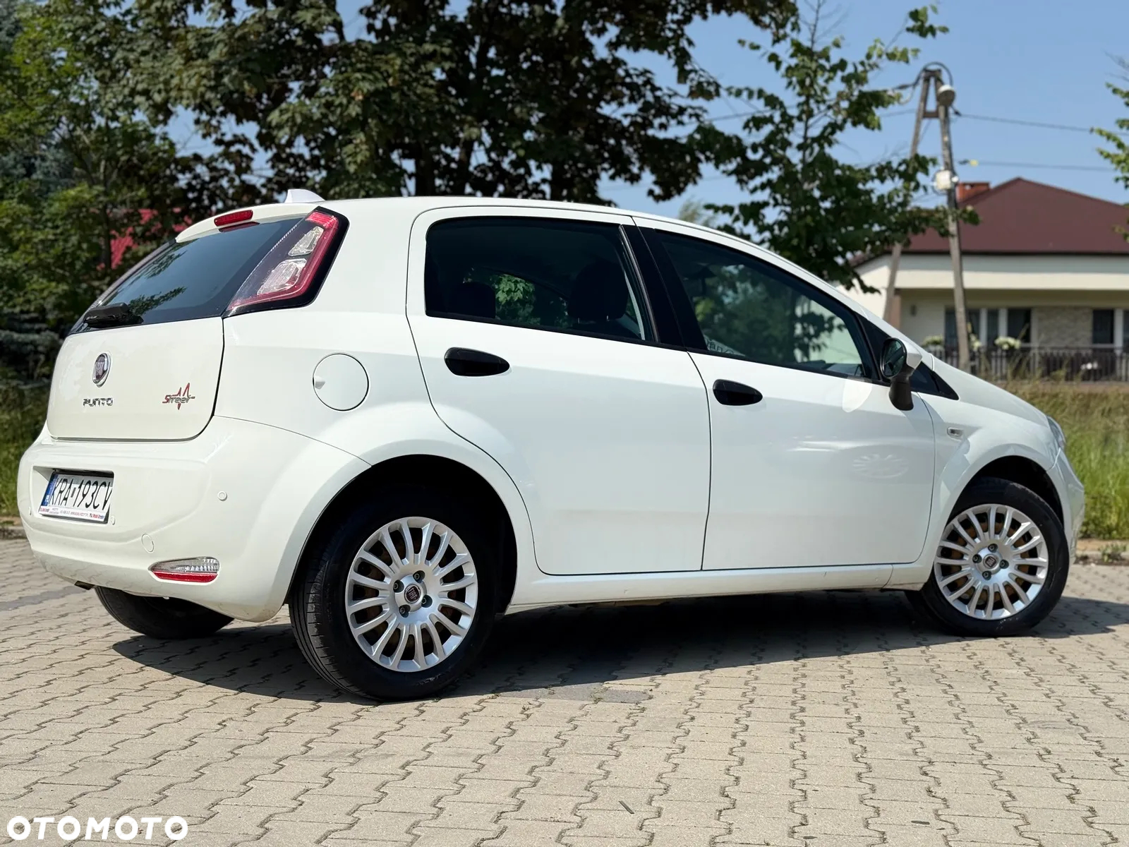 Fiat Grande Punto - 11