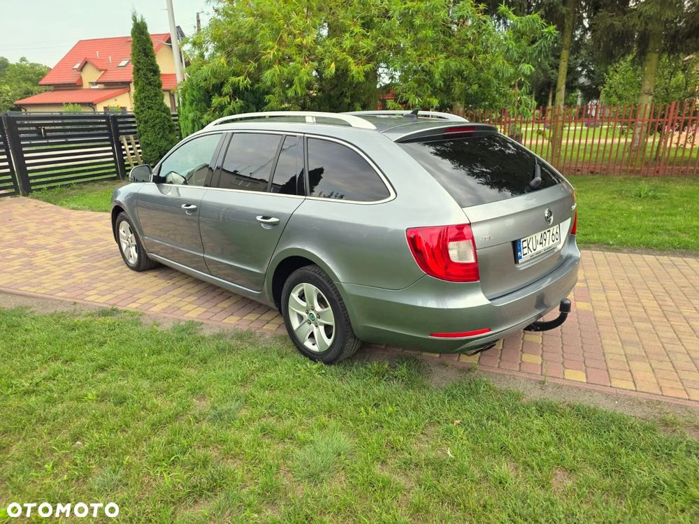 Skoda Superb 1.8 TSI Elegance DSG - 9