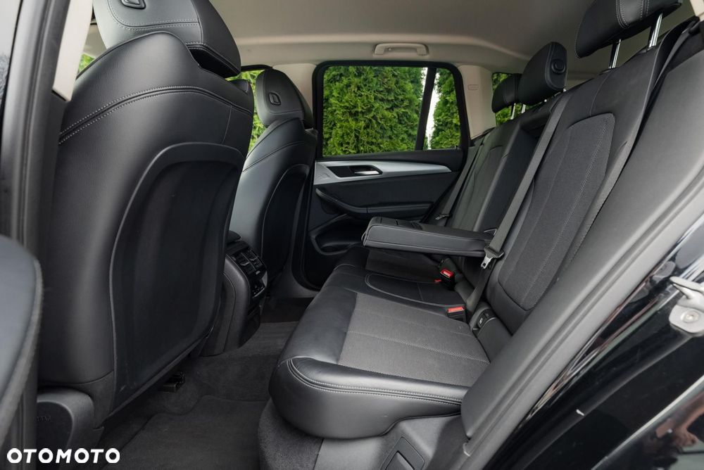 BMW X3 xDrive20d - 14