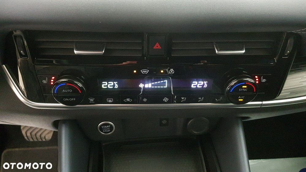 Nissan Qashqai - 25