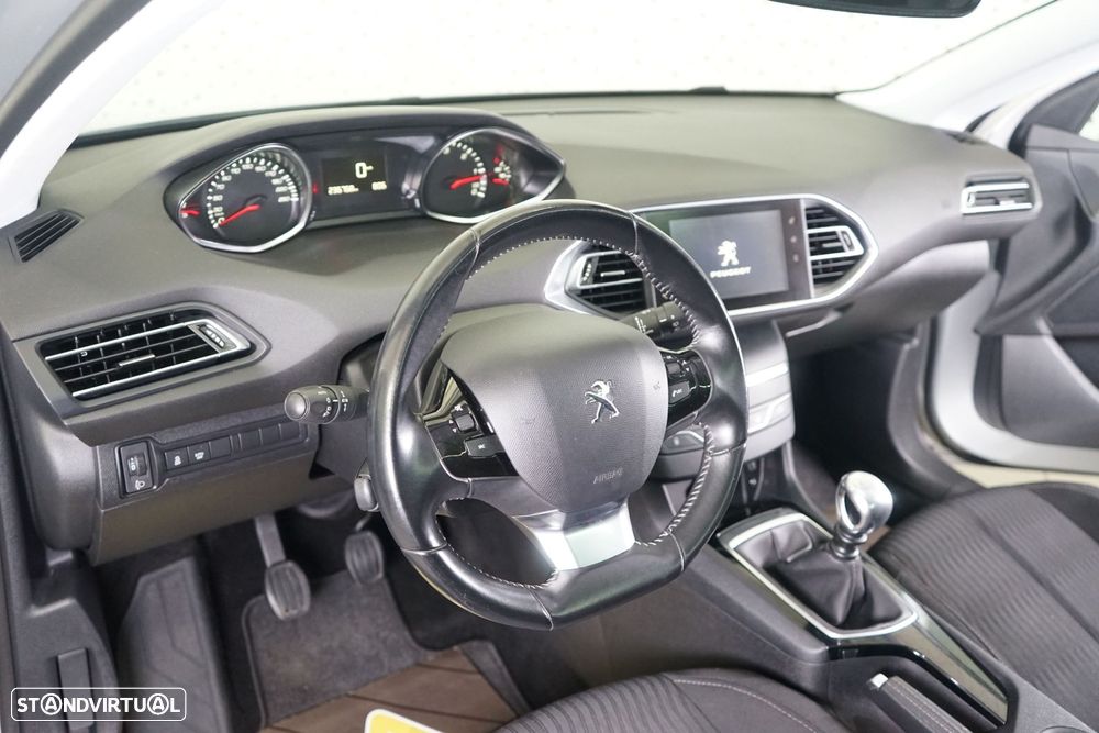 Peugeot 308 SW 1.6 BlueHDi Allure - 16