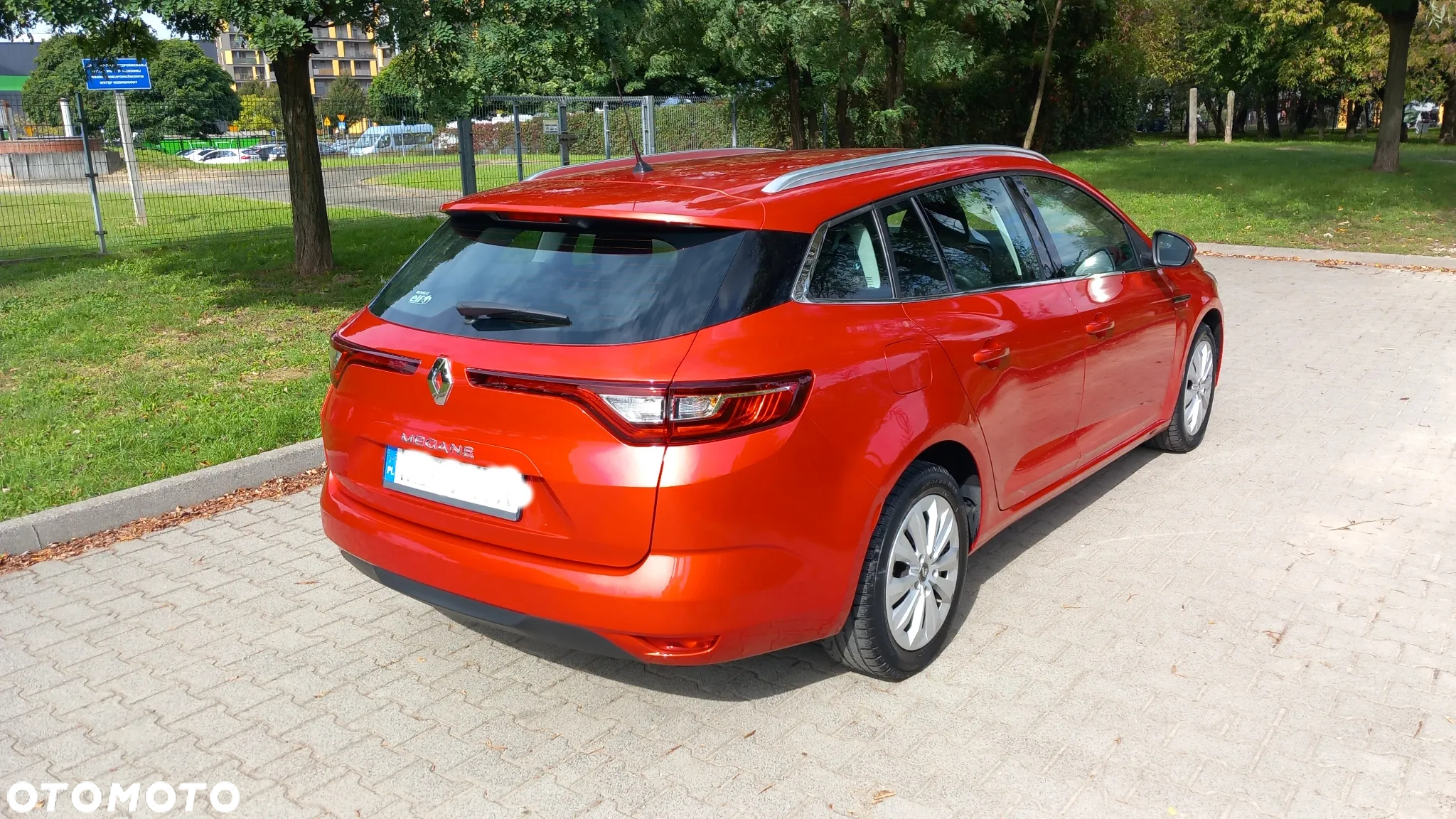 Renault Megane 1.6 SCe Zen - 11