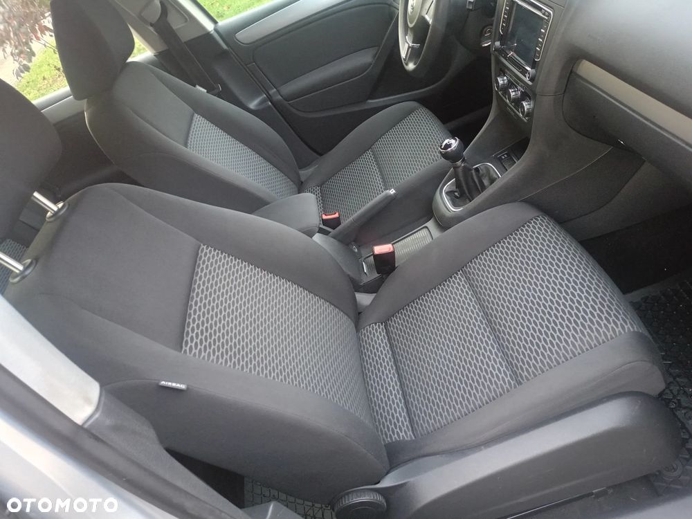 Volkswagen Golf - 13