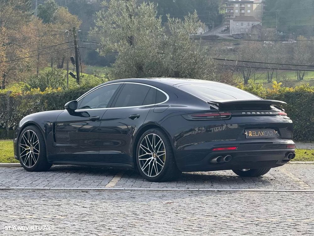 Porsche Panamera 4 E-Hybrid - 7