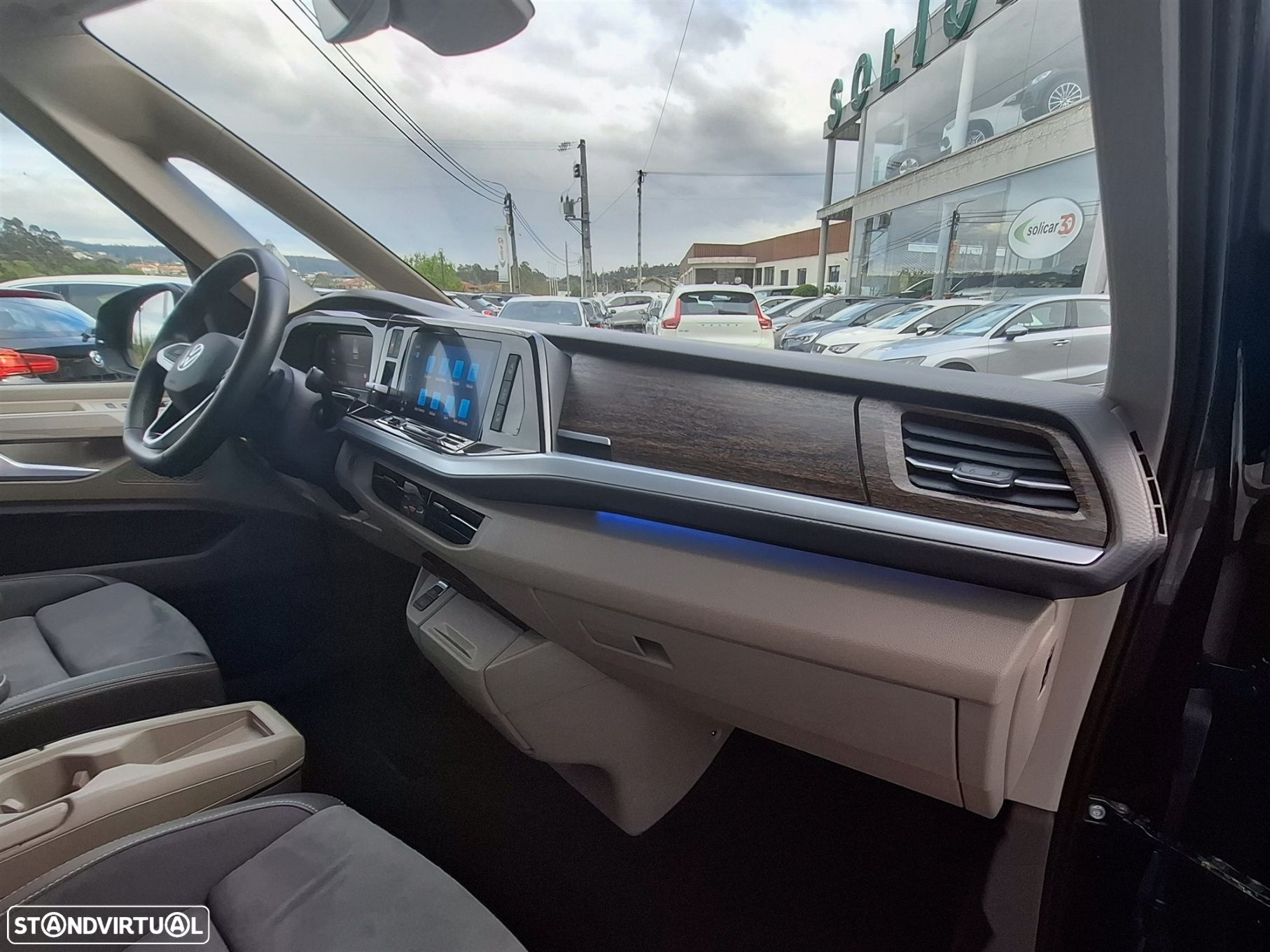 VW Multivan 2.0 TDI Style Longa DSG - 22