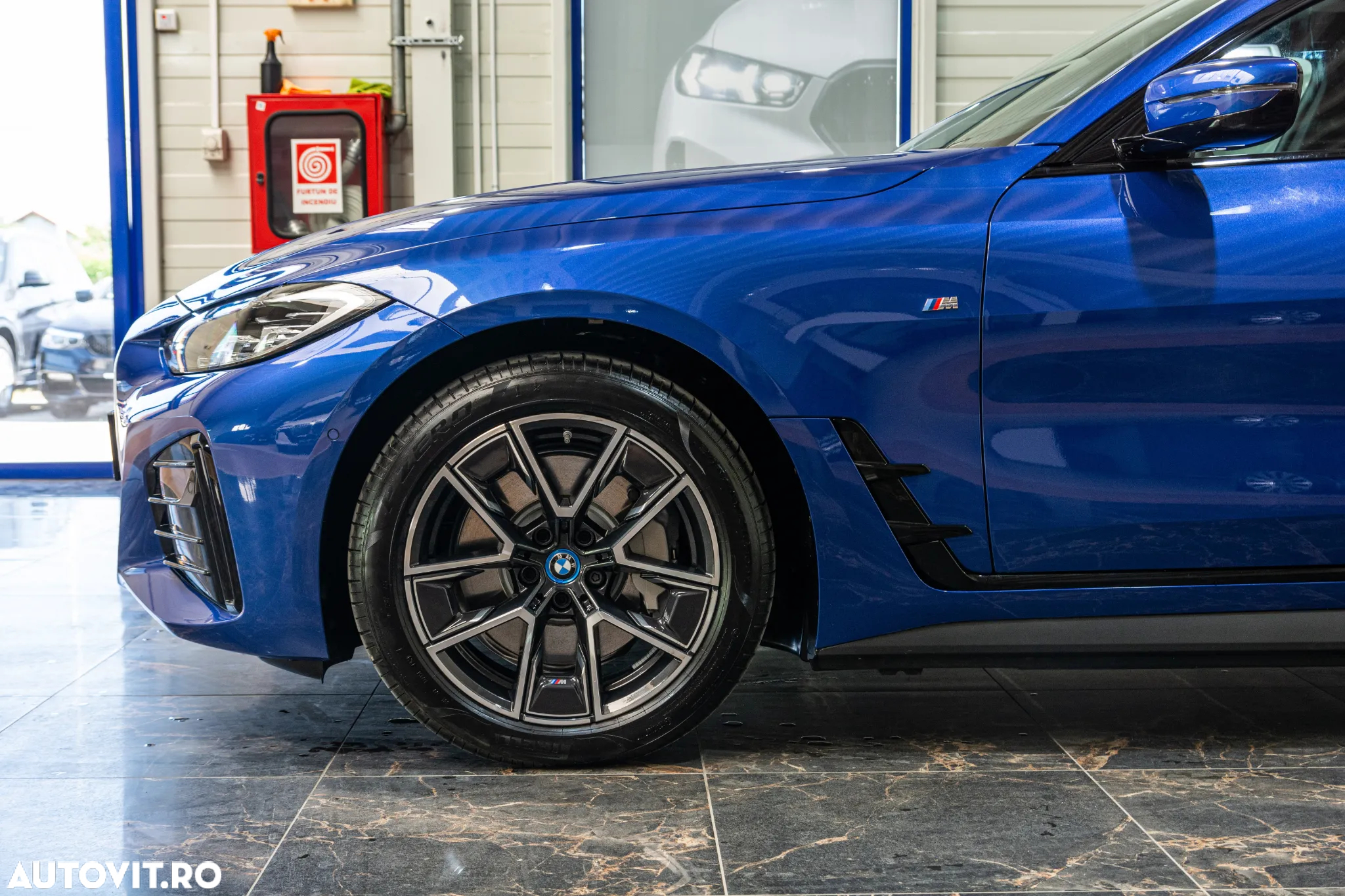 BMW i4 eDrive35 - 9
