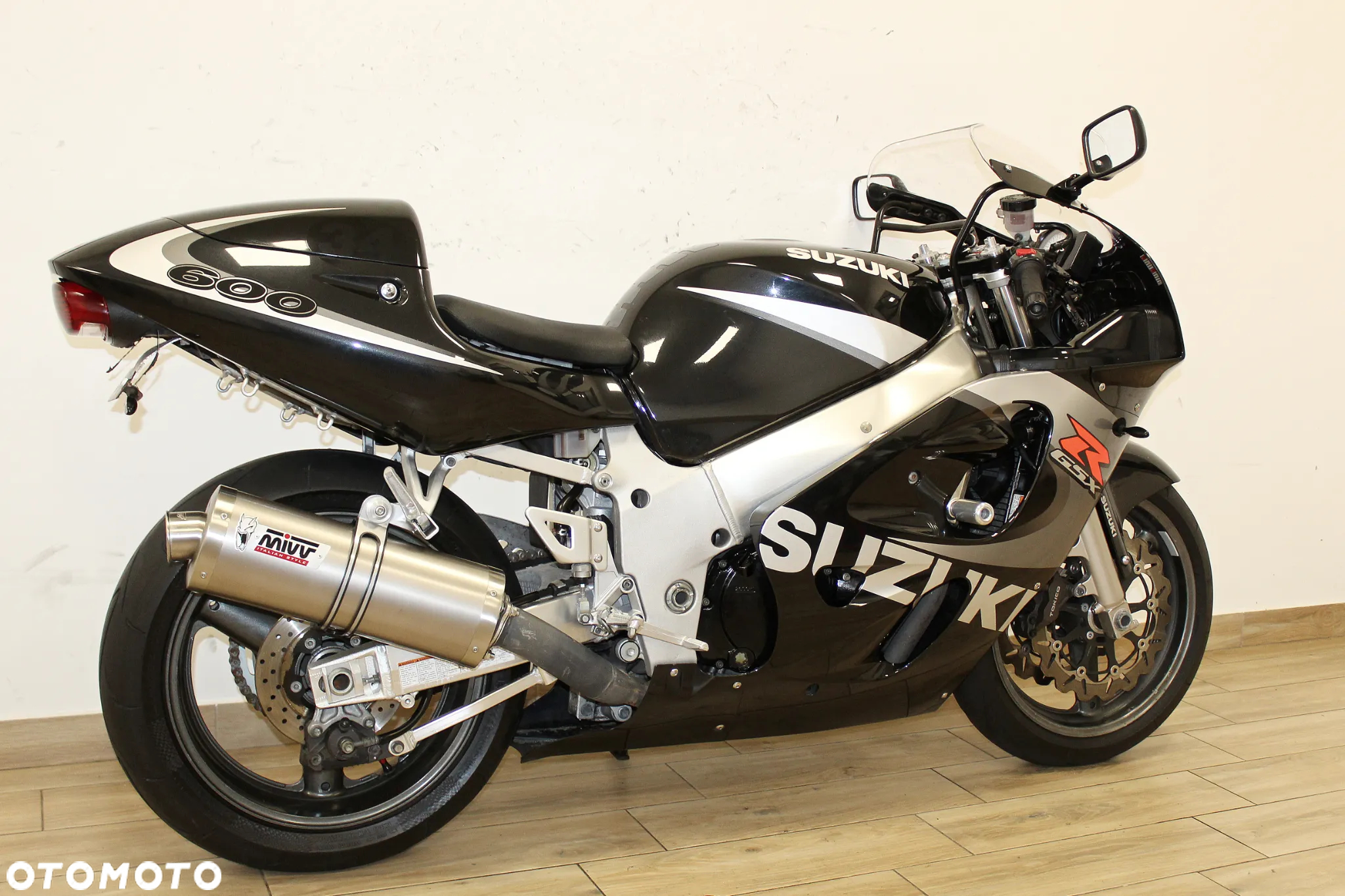 Suzuki GSX-R - 8