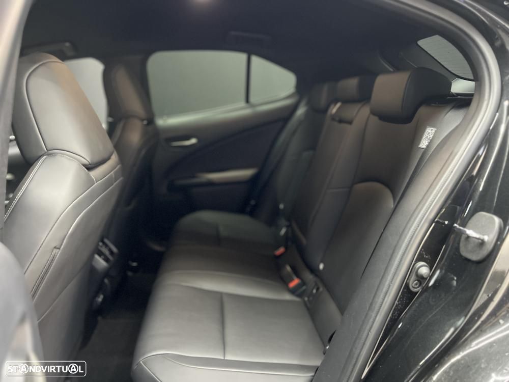 Lexus UX 250h Special Edition (LCA) - 9