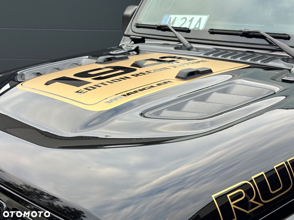 Jeep Wrangler - 21