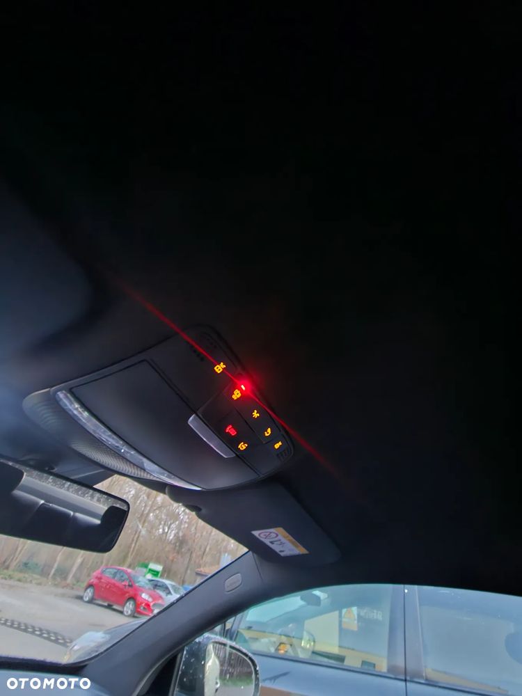 Mercedes-Benz Klasa C 300 d 9G-TRONIC - 22