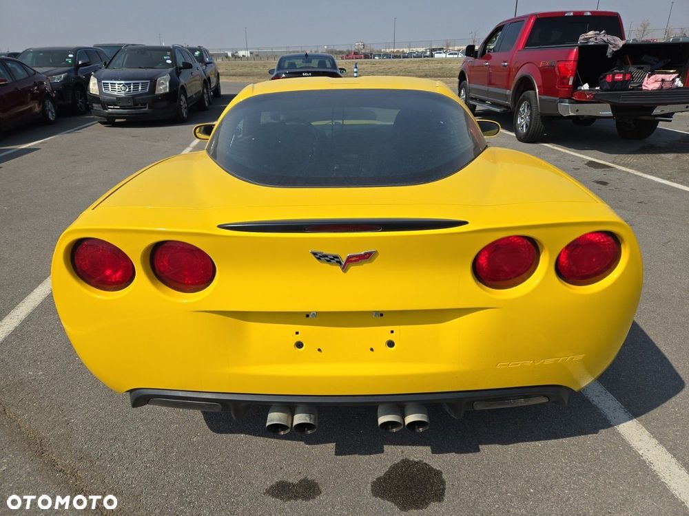 Chevrolet Corvette - 6