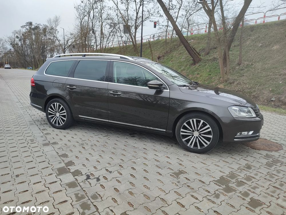 Volkswagen Passat 2.0 TDI DSG BlueMotion Technology Comfortline - 8