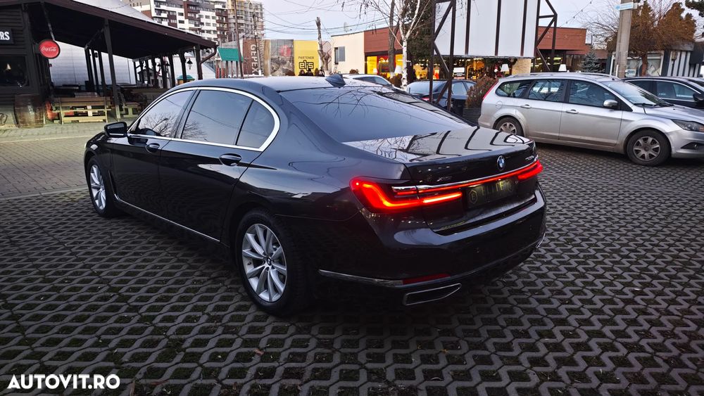 BMW Seria 7 745Le xDrive AT PHEV - 4