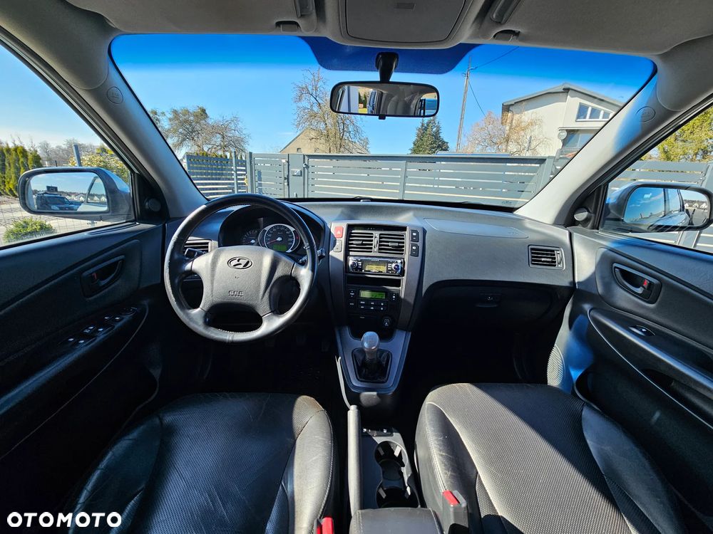 Hyundai Tucson 2.0 4WD GLS - 28