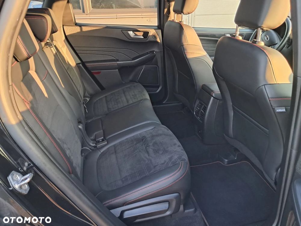 Ford Kuga 2.5 Duratec FHEV 4x4 ST-LINE - 15