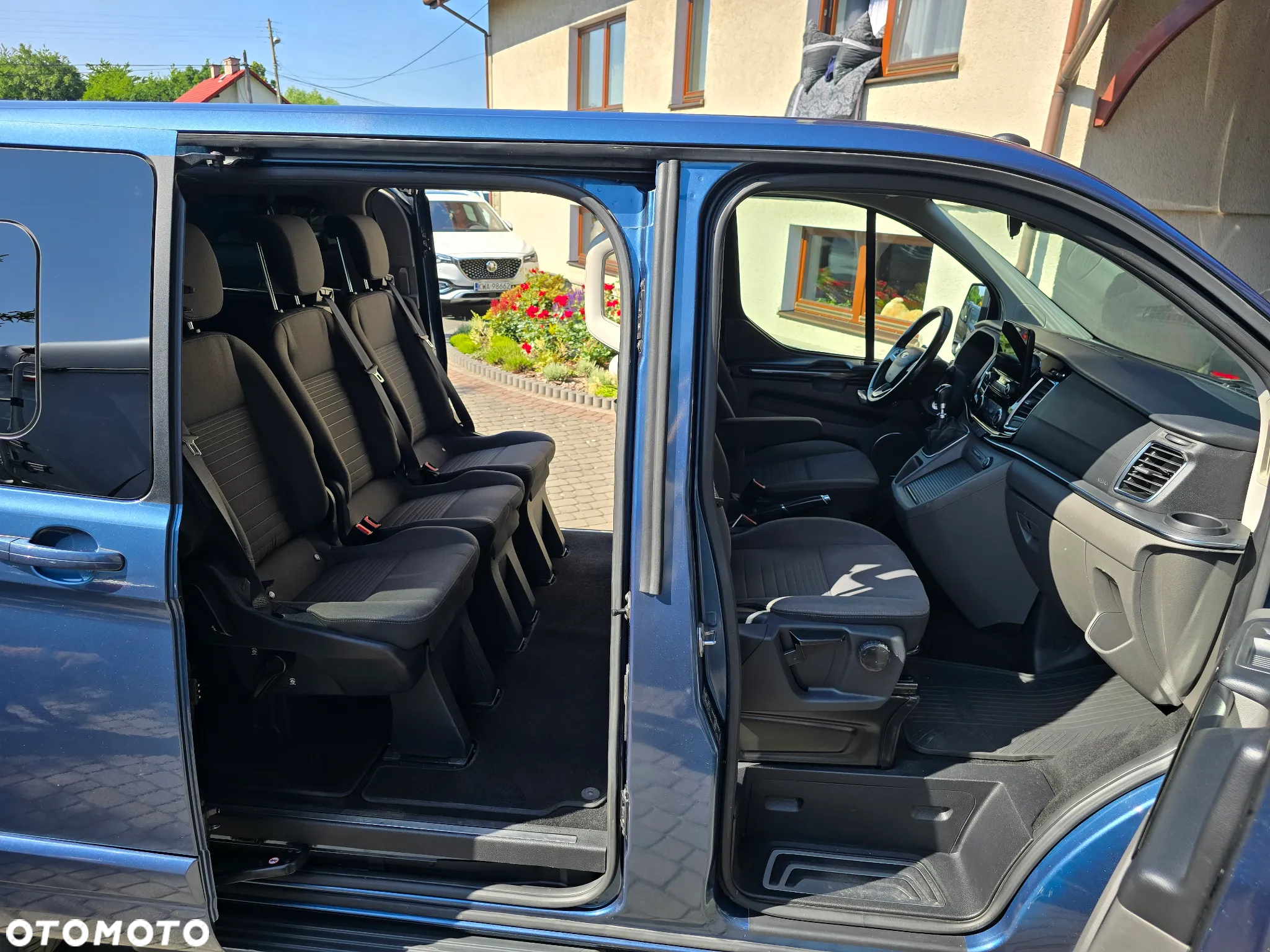 Ford Tourneo Custom 2.0 EcoBlue L1 Titanium - 15