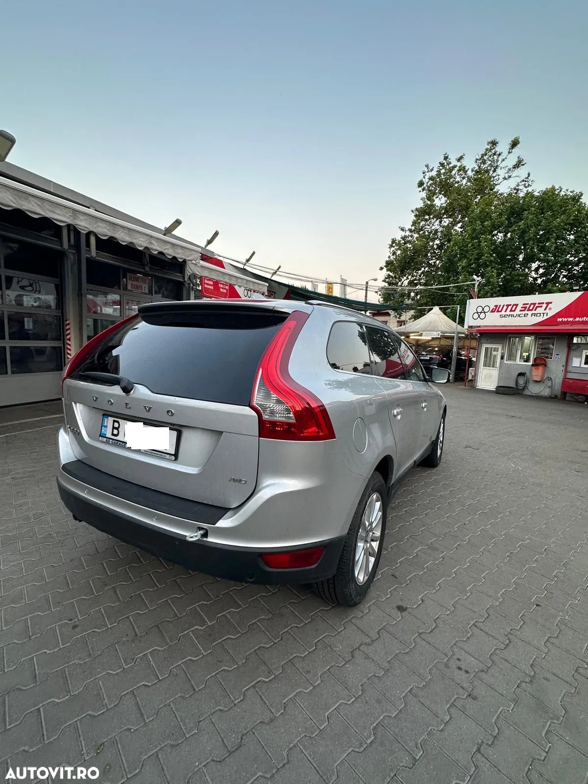 Volvo XC 60 D5 AWD Aut. Summum - 3