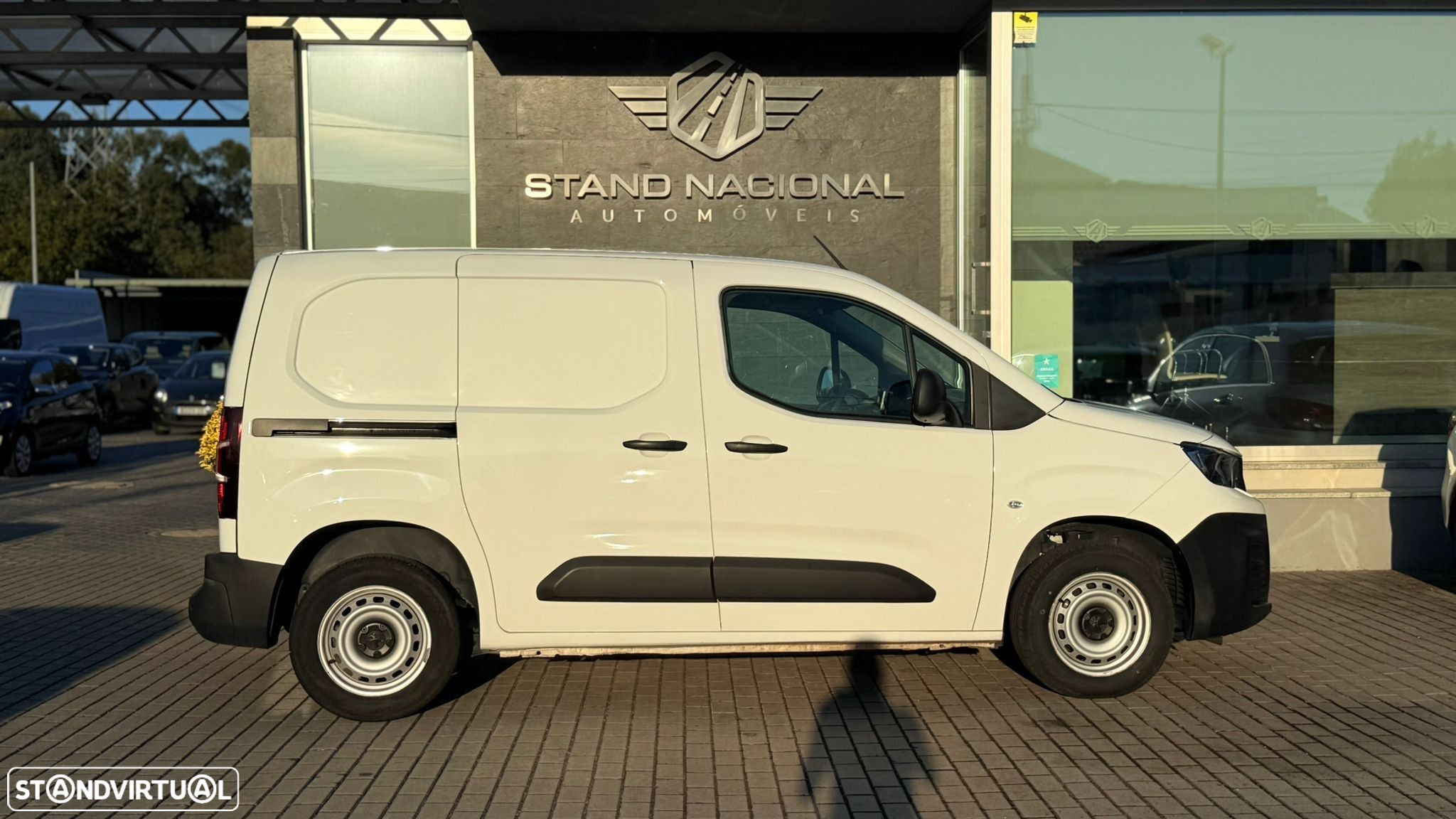 Peugeot Partner 1.5 BlueHDi Pro Standard - 4