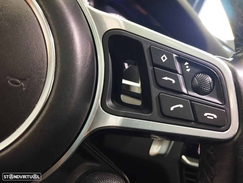 Porsche Cayenne Coupé E-Hybrid - 30