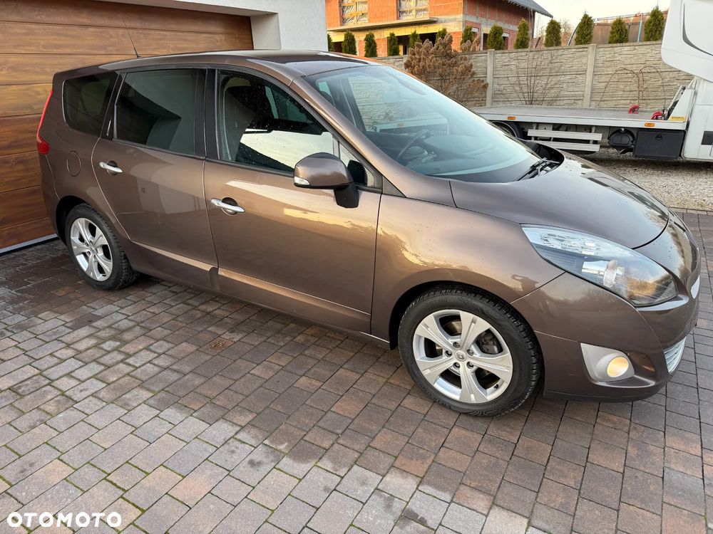 Renault Grand Scenic - 20