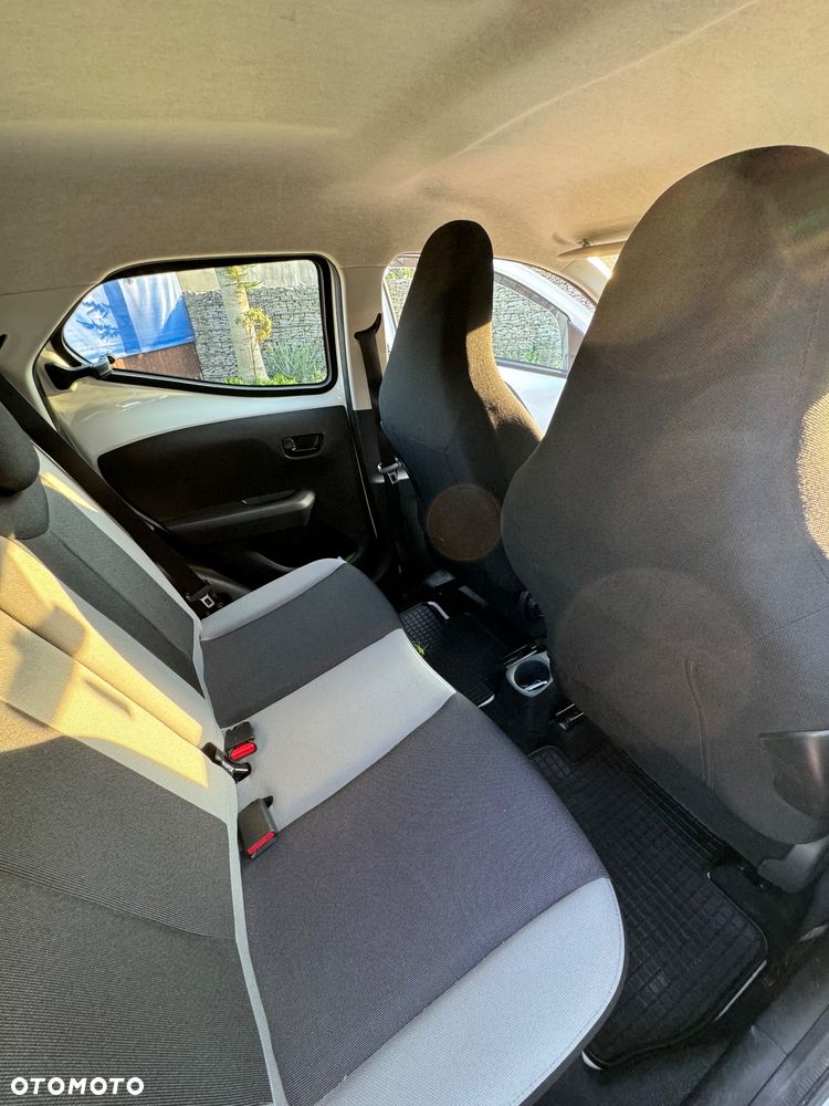 Toyota Aygo 1.0 VVT-i Sprint EU6 - 6