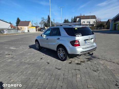 Mercedes-Benz ML 350 4-Matic - 3