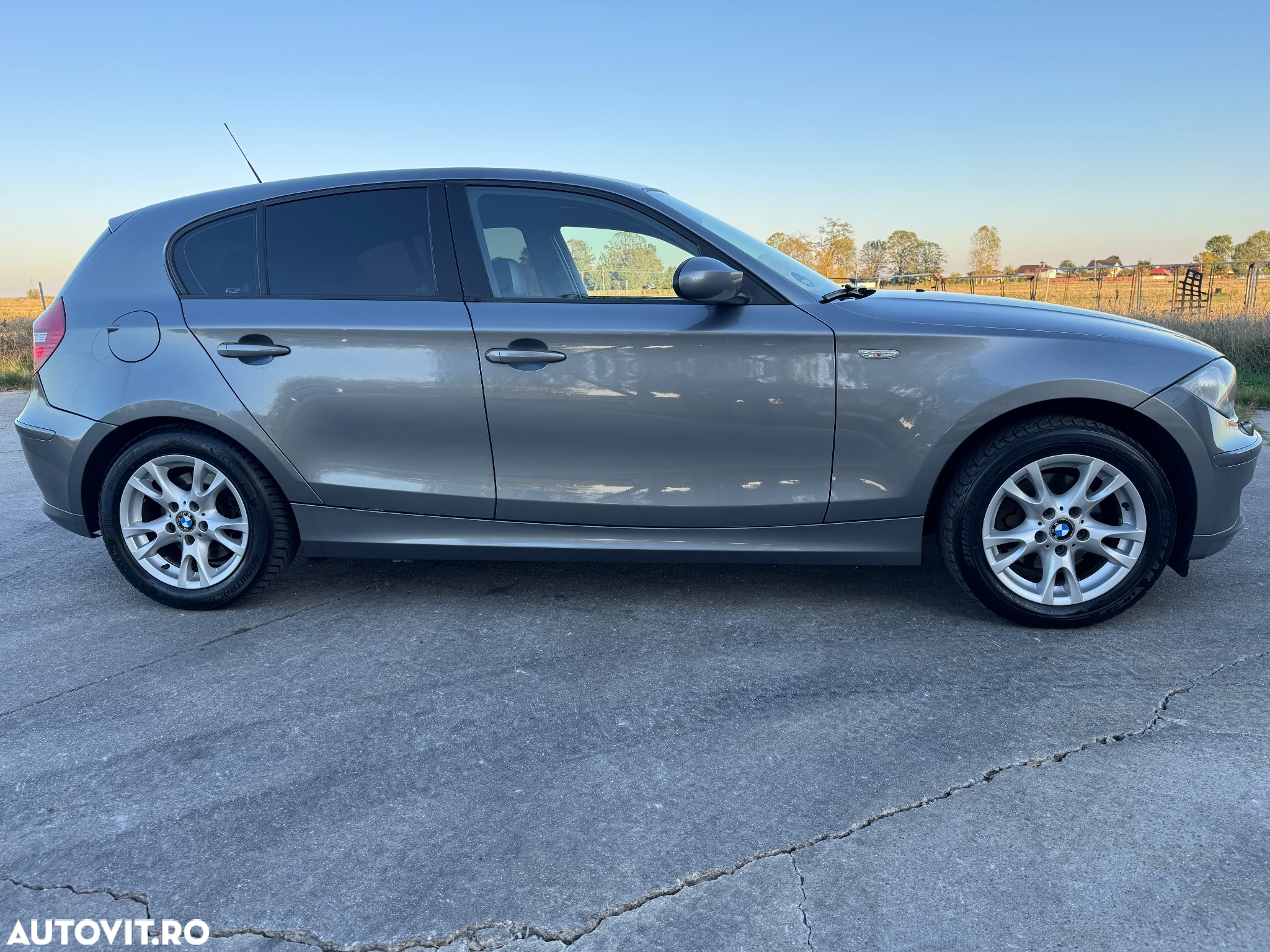 BMW Seria 3 318d - 3
