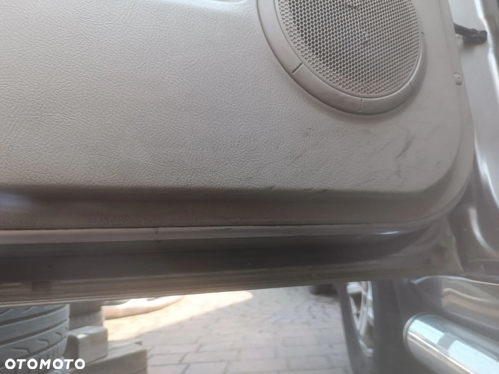 Kia Sorento I 1 drzwi lewy prawy przód tył szyba lusterko - samochód na części Częstochowa - 5