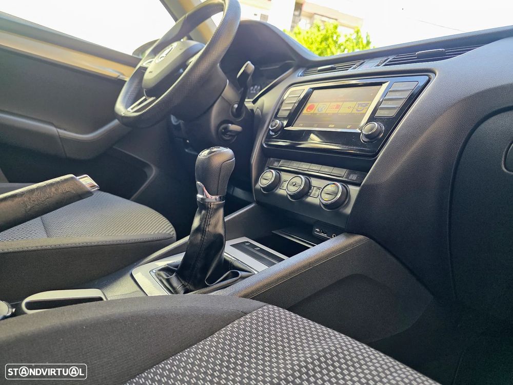 Skoda Octavia Break 1.6 TDi Style - 40