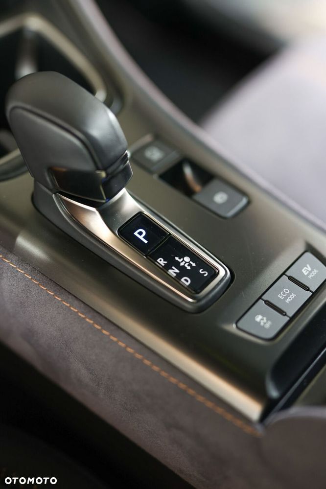 Lexus LBX 1.5 Hybrid Cool - 31