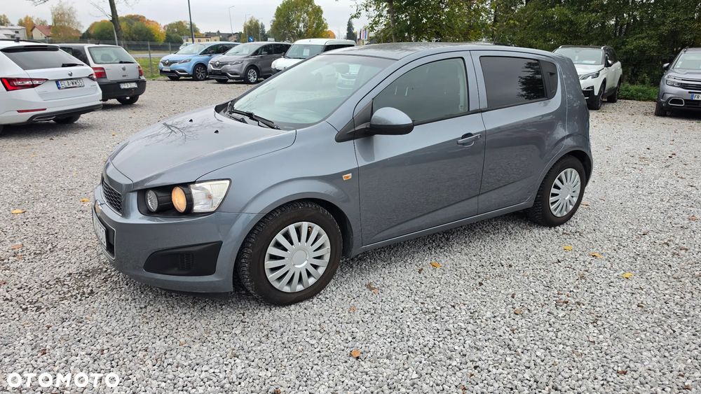 Chevrolet Aveo 2013 photo 2