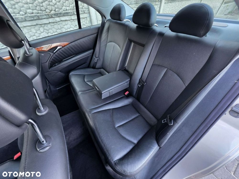 Mercedes-Benz Klasa E 200 Kompressor Automatik Elegance - 25