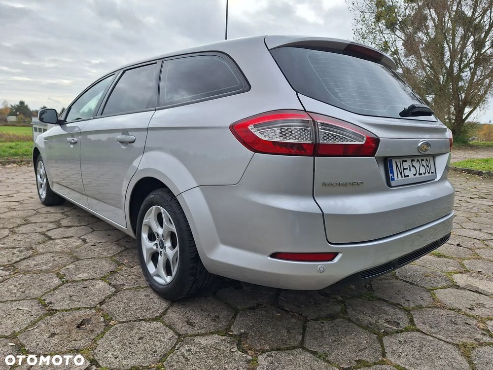 Ford Mondeo 2.0 TDCi Ambiente - 11
