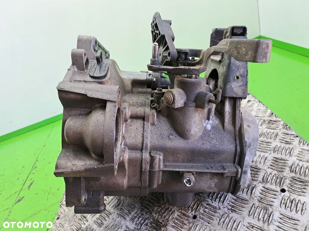 Skrzynia biegów Manualna Skoda Fabia II 2007-2014 1,4 TDI SEAT IBIZA IV - 8