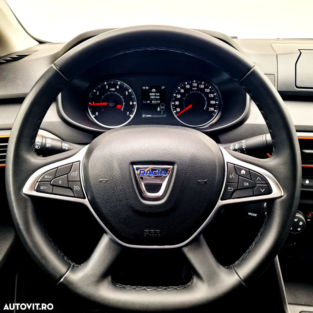 Dacia Sandero - 16
