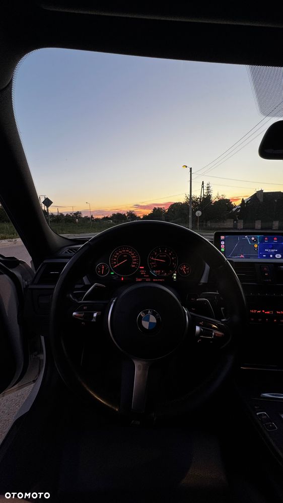 BMW Seria 3 328i xDrive Sport Line - 7