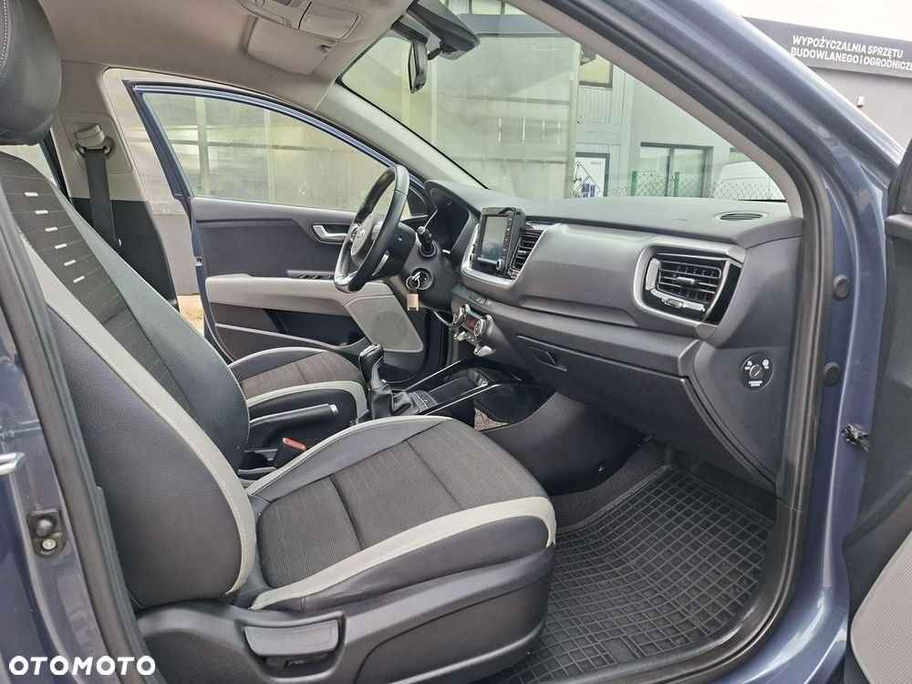 Kia Stonic 1.4 L - 4