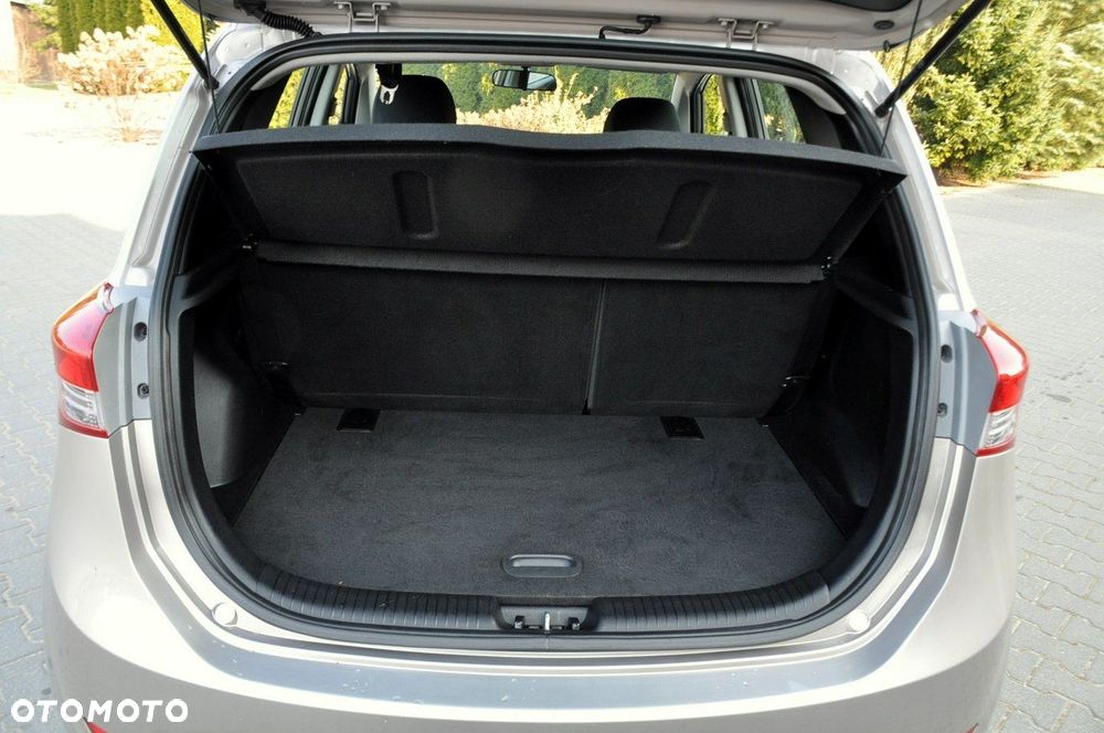 Hyundai ix20 - 37