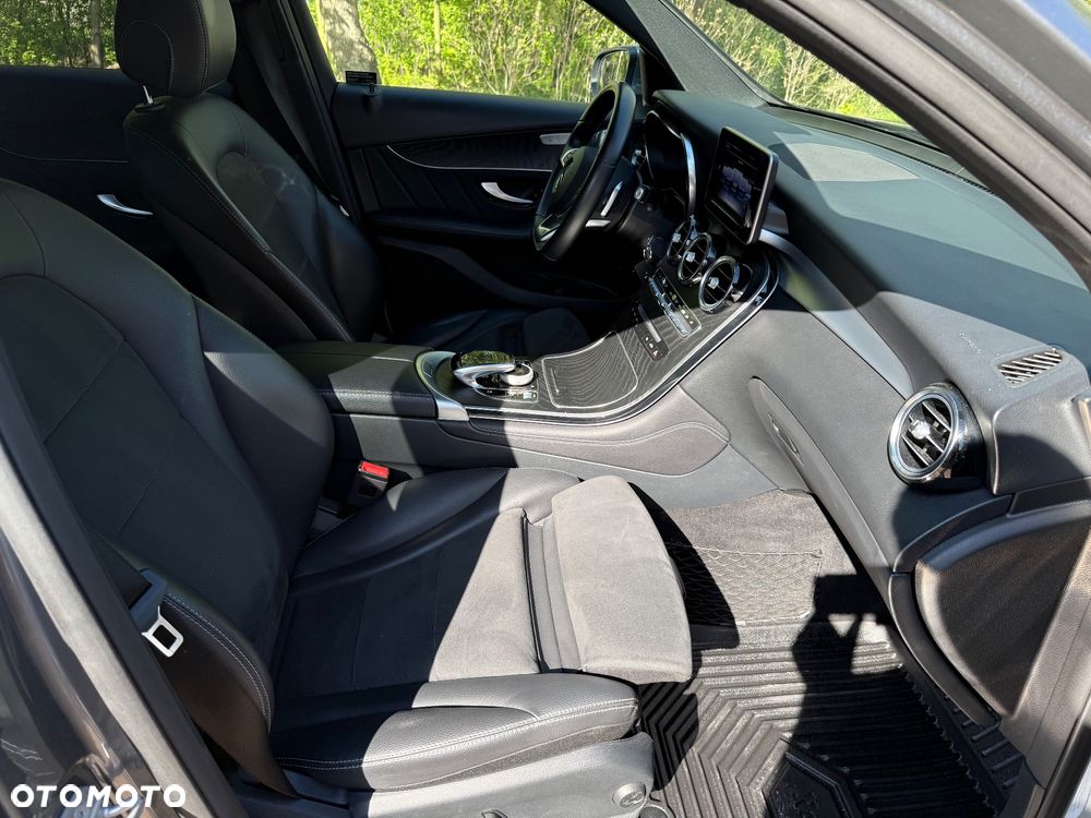 Mercedes-Benz GLC 220 d 4Matic 9G-TRONIC AMG Line - 19