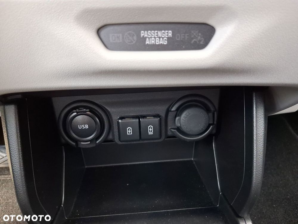 Suzuki Swift 1.2 Dualjet SHVS Premium Plus CVT - 33